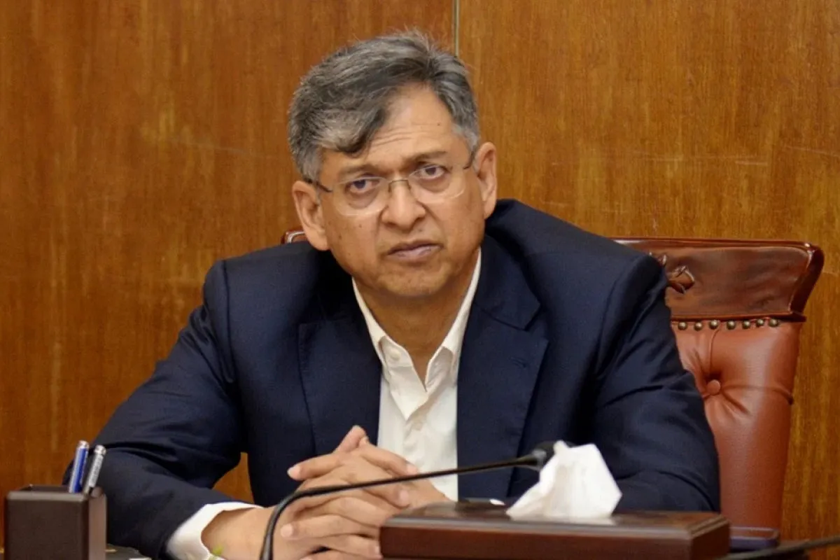 শেখ হাসিনাকে ফেরানোর তৎপরতা: স্বরাষ্ট্রমন্ত্রীর বড় ঘোষণা