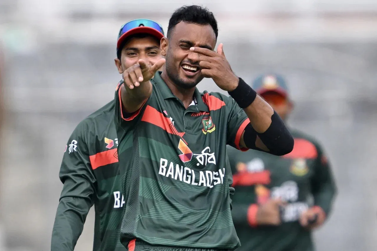 চলছে বাংলাদেশ বনাম অস্ট্রেলিয়া প্রথম টি-টোয়েন্টি: সরাসরি দেখুন Live