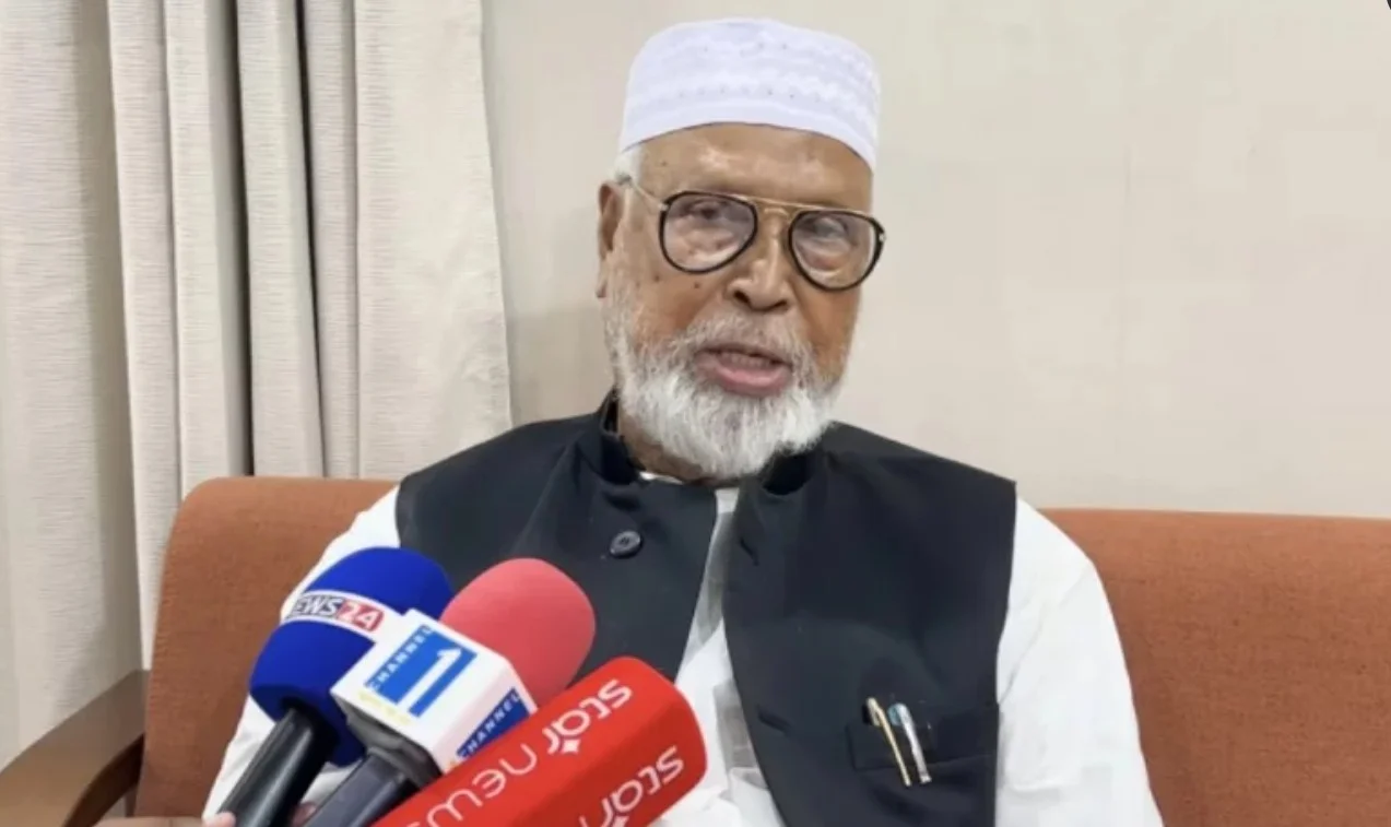 ড. ইউনূস বনাম তারেক রহমান—তুলনায় যা বললেন কাদের সিদ্দিকী