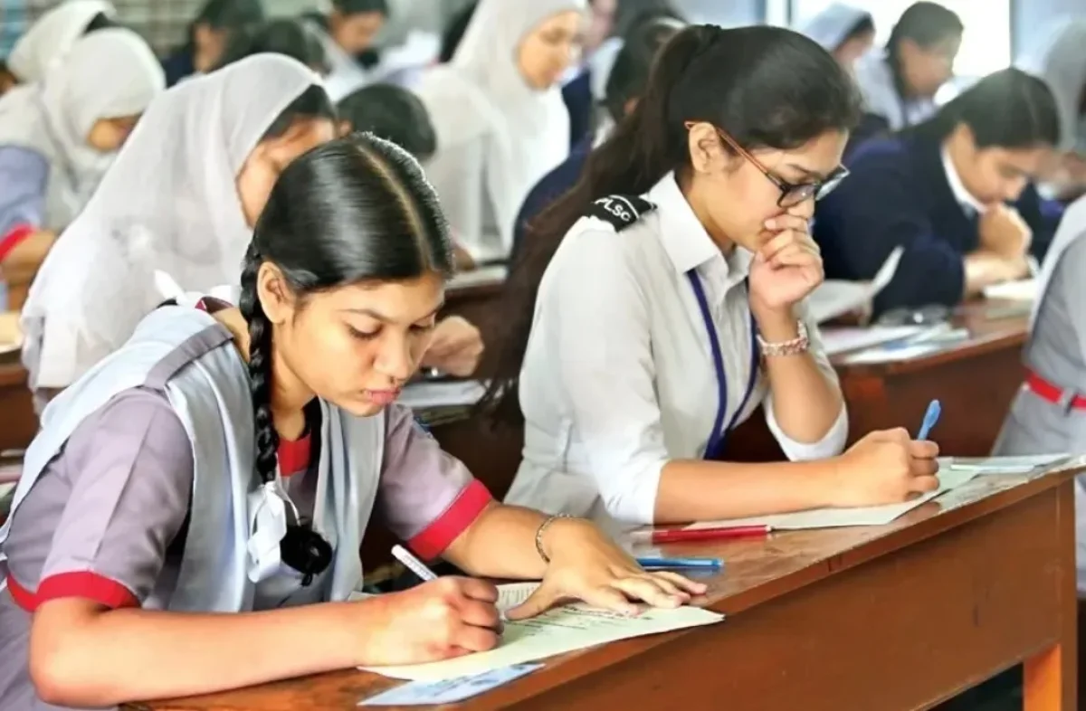টেস্টে ফেল দেখিয়ে এসএসসিতে বসতে না দিলে বিপদে পড়বে স্কুল?