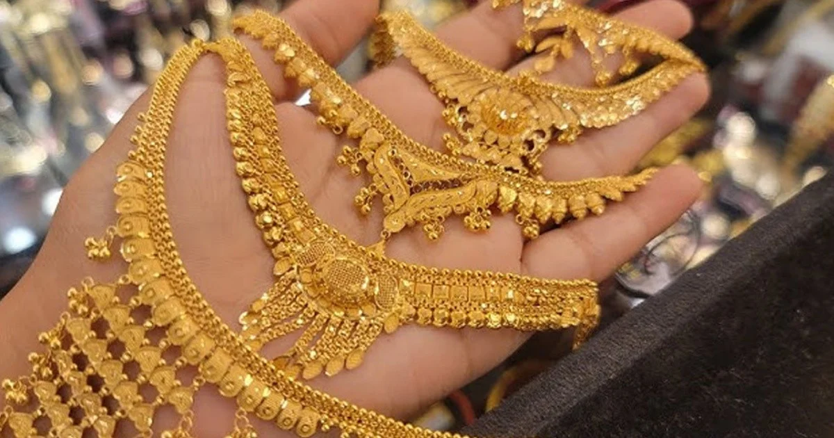 জেনে নিন আজকের সর্বশেষ স্বর্ণের বাজারদর