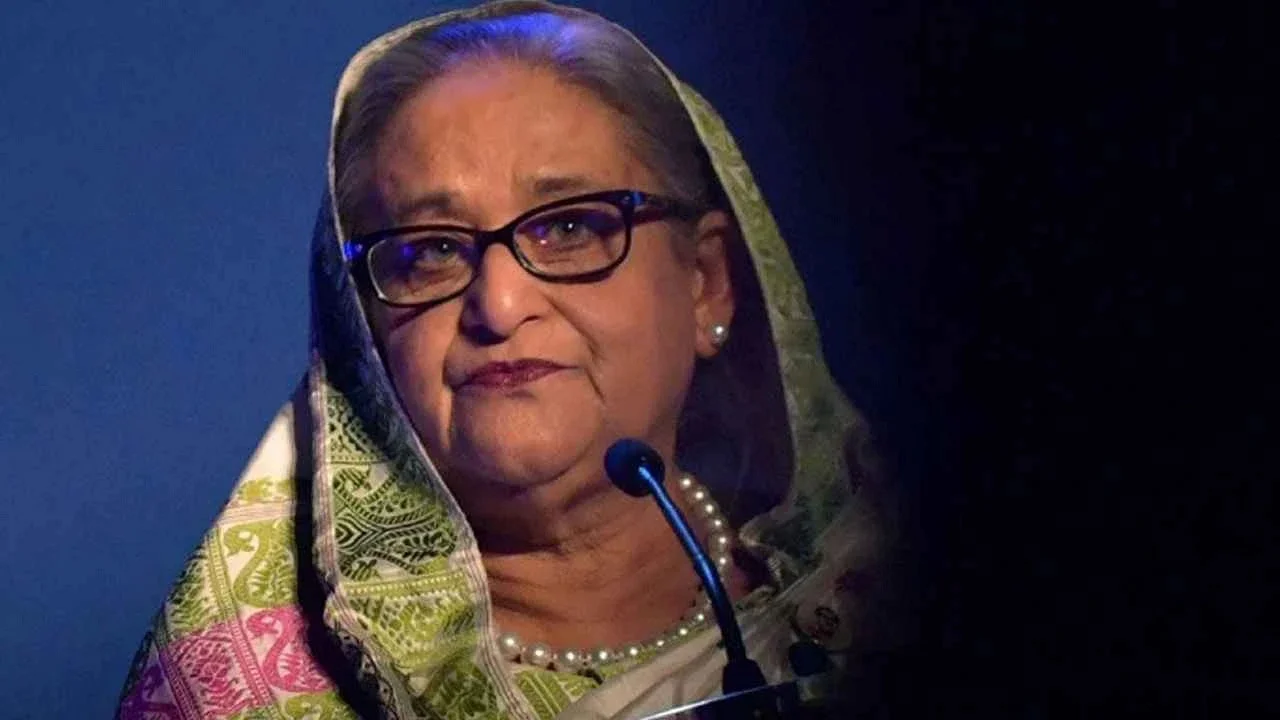 দল পুনর্গঠন ও দেশে ফেরা নিয়ে ভারতে হাসিনার জরুরি বৈঠক