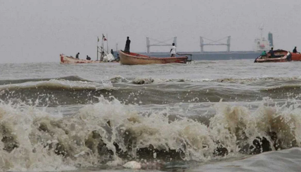 আবহাওয়ার খবর: সাগরে লঘুচাপের শঙ্কা, আরও ৫ দিন বৃষ্টির পূর্বাভাস