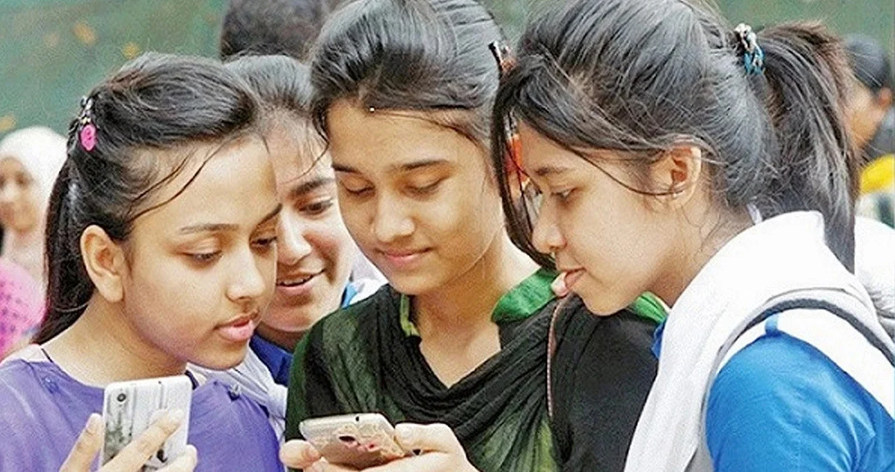 একাদশ ভর্তি ২০২৬: কিছুক্ষণ পর মাইগ্রেশন ফল, দেখবেন যেভাবে