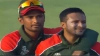 পরপর দুই উইকেট নিয়ে স্বস্থি ফেরালো সাকিব ভাই, দেখেনিন সর্বশেষ স্কোর