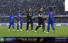 খেলার মাজপথে নিউজিল্যান্ডের সাথে হাত মিলিয়ে পরাজয় শিকার করে ভারত