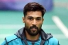 যুক্তরাজ্যের নাগরিকত্ব নিয়ে নিজের লক্ষ্যের কথা জানিয়েছেন আমির