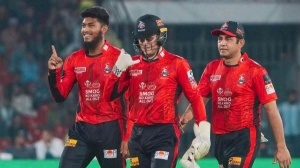 প্রথম দুই ম্যাচেই ৬ উইকেট! পিএসএলে ইতিহাস গড়লেন রিশাদ হোসেন