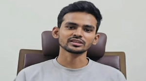 বাবার ঠিকাদারি লাইসেন্স বাতিল, আসিফ মাহমুদের ক্ষমা