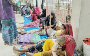 গরমে বেড়েছে ডায়রিয়ার প্রকোপ:  চিকিৎসকরা যা বলছেন শিশুদের জন্য