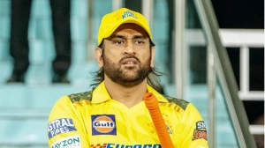 আইপিএল থেকে বিদায় চেন্নাই, ধোনির অবসরের গুঞ্জন