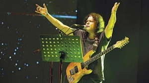 সৌদিতে আজ রাতে মঞ্চ মাতাবেন নগরবাউল জেমস