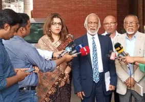 নিষিদ্ধ হবে আওয়ামী লীগ? জবাবে যা বললেন মঈন খান