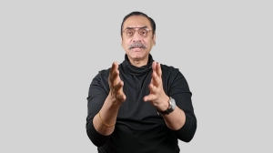 শাহবাগে চাকভুম চাকভুম মিউজিকের সাথে ড্যান্স মারা লাগবি: পিনাকী
