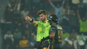 বৃষ্টিতে বন্ধ PSL ম্যাচ, ক্ষুব্ধ সমর্থকরা বললেন যা