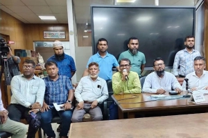 চাকরি আইন সংশোধন’ বাতিলে অনড় সচিবালয় কর্মীরা, নতুন কর্মসূচি ঘোষণা