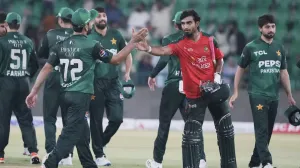 নয় নম্বরে নেমে বিশ্বরেকর্ড গড়লেন তানজিম সাকিব