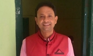 সোশ্যাল মিডিয়ায় ভাইরাল শিক্ষকের আপত্তিকর ফোনালাপ, শাস্তির দাবি