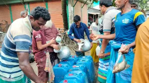 ‘পানির দামে’ দুধ