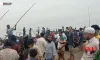 ২২ দিনের নিষেধাজ্ঞা উপেক্ষা! পদ্মায় অবাধ মা ইলিশ শিকার (ভিডিওসহ)