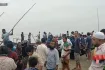 ২২ দিনের নিষেধাজ্ঞা উপেক্ষা! পদ্মায় অবাধ মা ইলিশ শিকার (ভিডিওসহ)