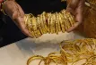 দারুন সুখবর: এক লাখের নিচে নেমে আসতে পারে সোনা!