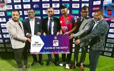 সিলেট বনাম রাজশাহী: ম্যাচ সেরা হয়ে যত টাকা পুরস্কার পেলেন শান্ত