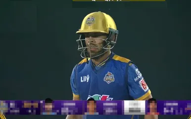 চলছে রাজশাহী বনাম ঢাকা ম্যাচ: খেলাটি সরাসরি দেখুন Live