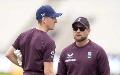 ম্যাককালামের সেই ‘মাস্টারমাইন্ড’ চালে কুপোকাত পাকিস্তান, সেমিতে ইংল্যান্ড