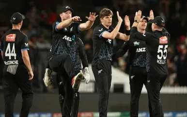 প্রোটিয়াদের উড়িয়ে সিরিজে সমতা ফিরল কিউইদের